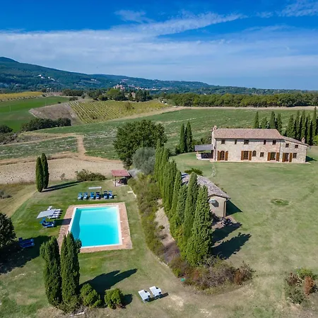 Il Poderuccio 17, Emma Villa