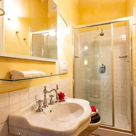 Il Poderuccio 17, Emma Villa Cetona