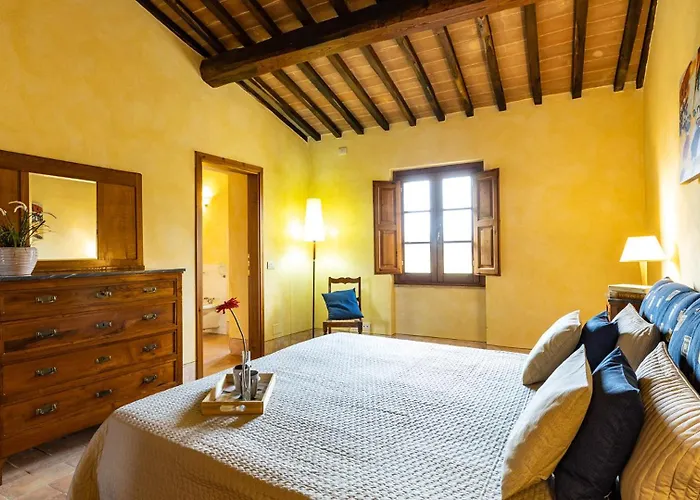 Il Poderuccio 17, Emma Villa