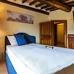Villa Il Poderuccio 17, Emma