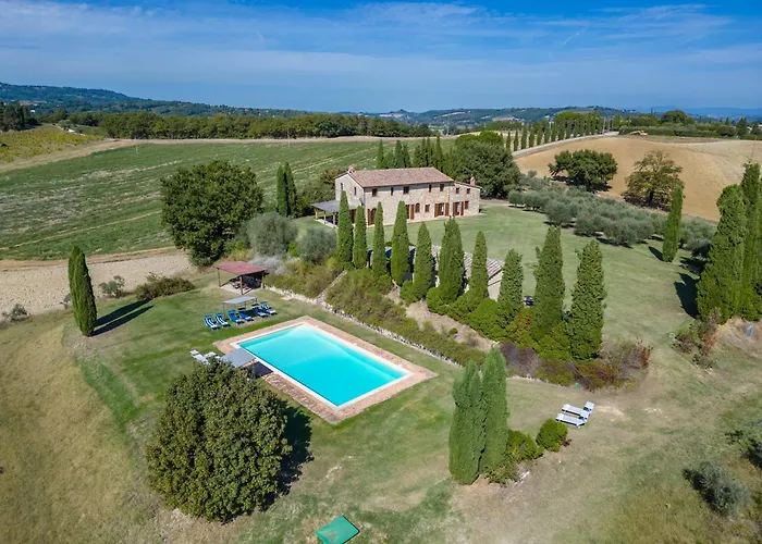 Il Poderuccio 17, Emma וילה צ'טונה